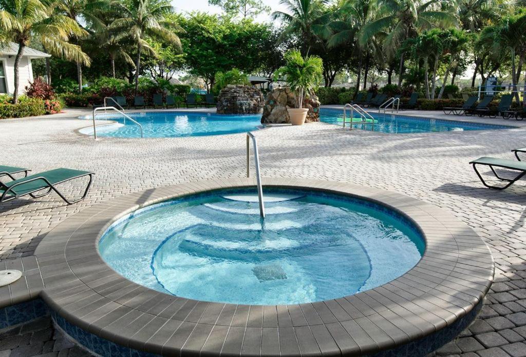 Greenlinks Golf View Villa Mustang At Lely Resort North North Naples Exteriör bild